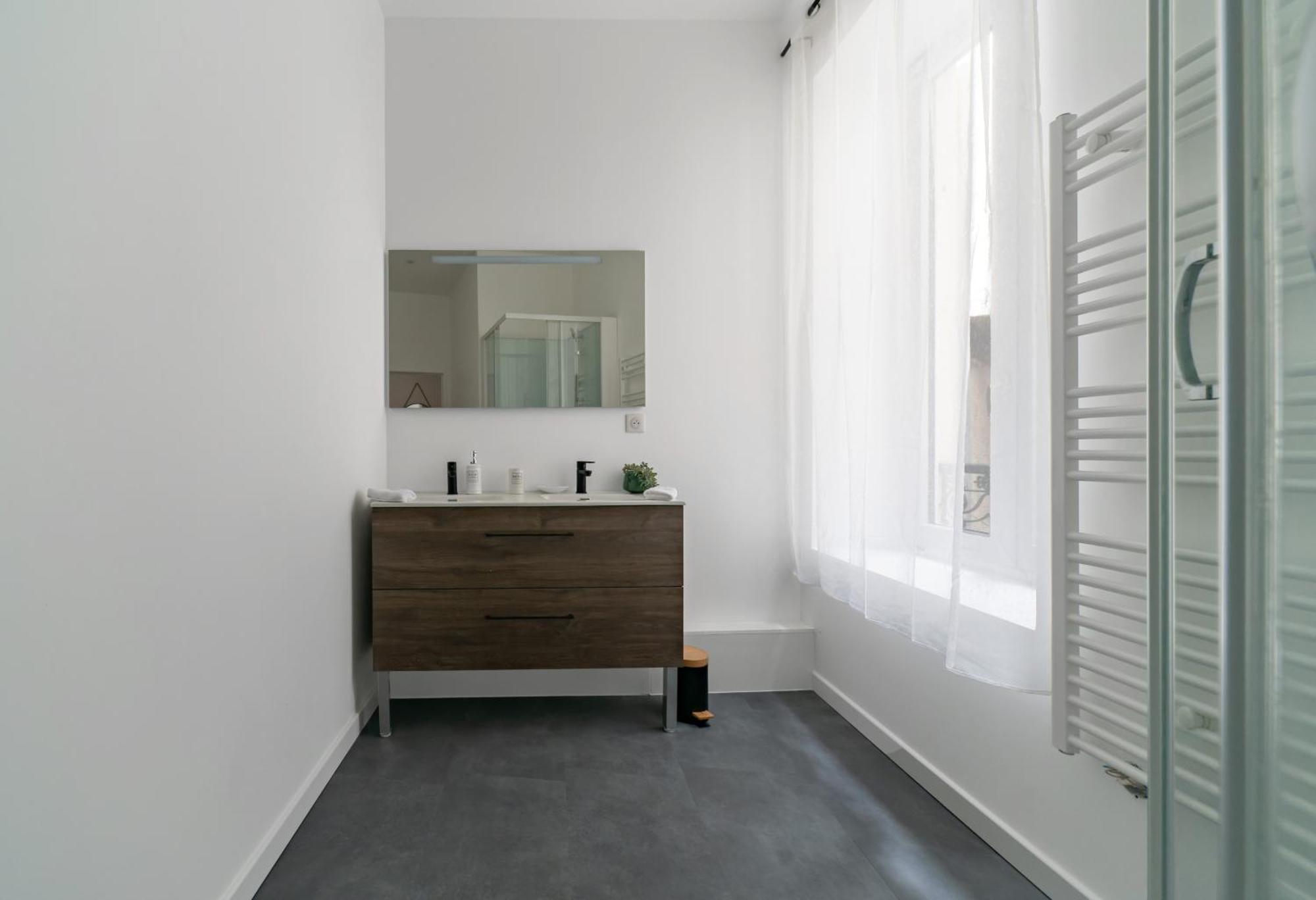 Le Ravy - Appartement Design, 2 Chambres, Centre Ville Vichy Exterior foto
